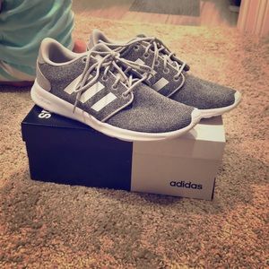 Women’s Adidas Cloudfoam QT Racer size 7.5